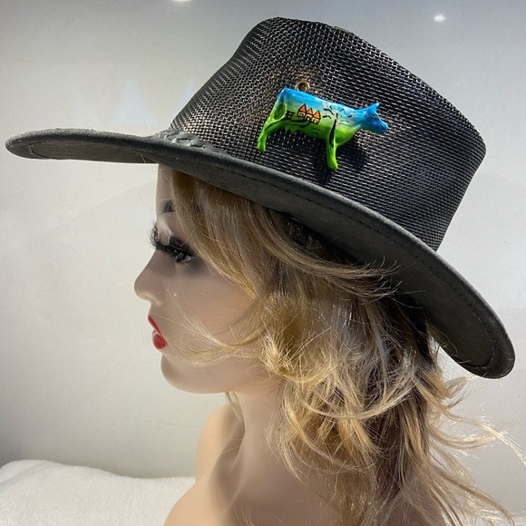 Hand Painted Colourful Cow Brooch Pin Unisex - Picture 7 of 7